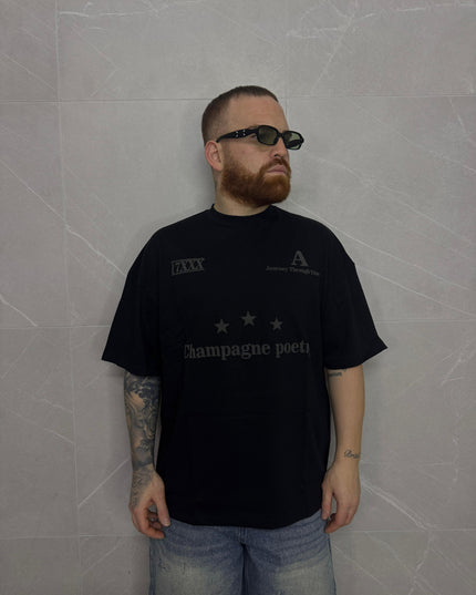 T-Shirt Nera con stampa in Rilievo