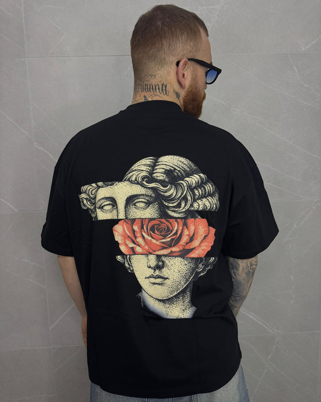 T-Shirt Nera con stampa Posteriore